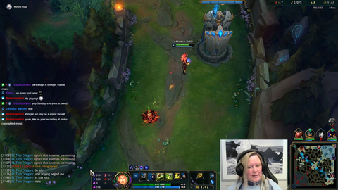 How a League of Legends mom handles flame