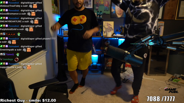 xQc Does The Polom Dance