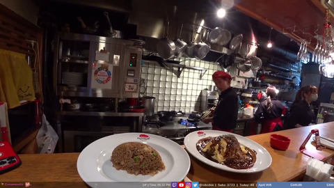 Motokichi’s famous flying Omurice
