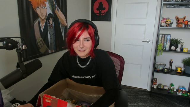 Editor for small twitch streamer turns sexual?