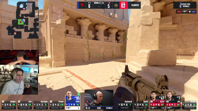 Crowd reaction to Elige clutching in NA major