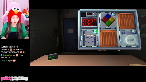 Korean Streamer finds a familiar button