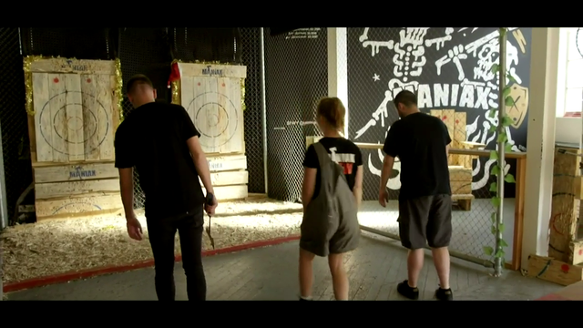 Reynad and Soma attempt throwing axes