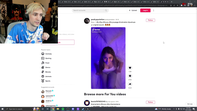 xQc got distracted by her B****