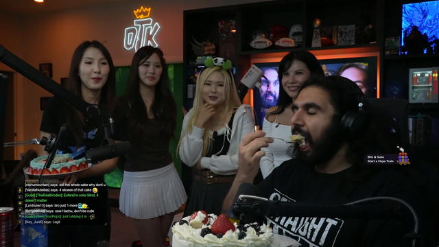 Esfand judges the cakes