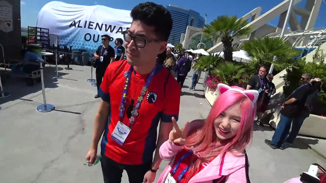 HAchubby offers LilyPichu ketchup bag for sandwich :)