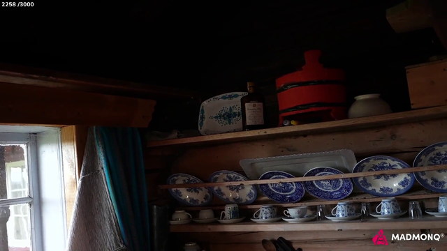 Knut finds an old bottle of whiskey at his 130 year old cabin