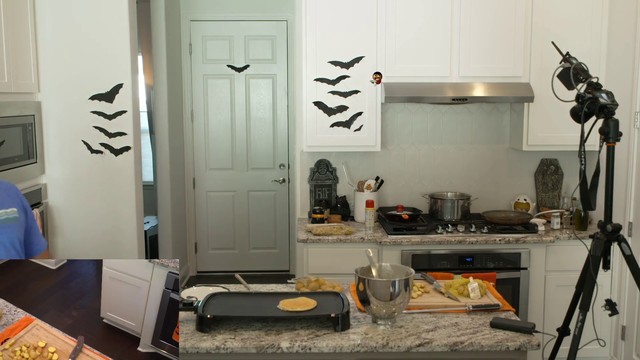 xQc arrives at the Poppin house