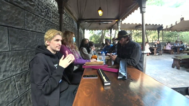 xQc gets the Sykkuno treatment