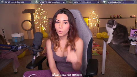 Alinity dropping the R word on Trainwrecks