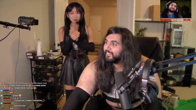 Esfand tries the female streamer experience
