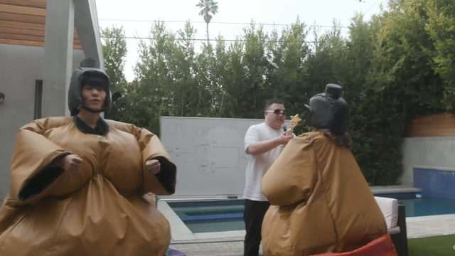 Scarra adds more value to the trophy