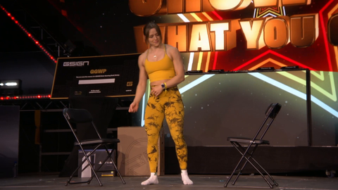 Tyler1 mogged by female powerlifter at DreamHack Stockholm