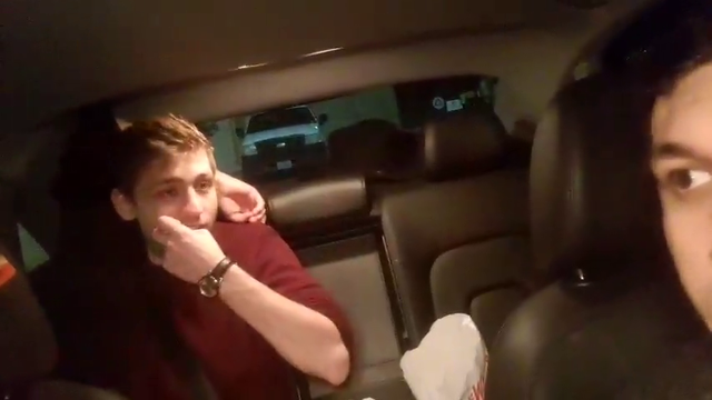 Soda successfully baits greek/ape/chat