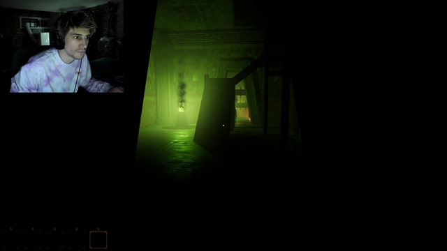 XqC plays a calming game before bed