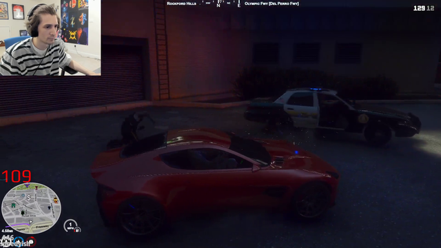 xQc tries to kill a Cop