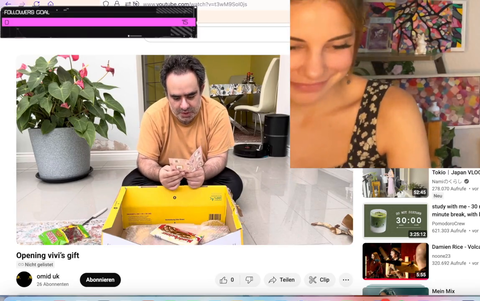 [Wholesome] Streamer sells painting for first time ever to viewer for $60, viewer records unboxing and discovers surprise card and candy