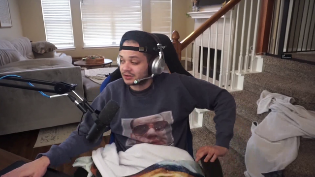 Erobb gets molested