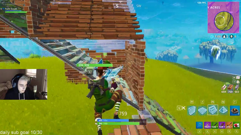 Absolutely absurd trickshot by Cloakzy