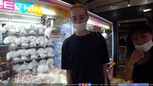 BEABADOOBEE SNIPES Robcdee in Tokyo
