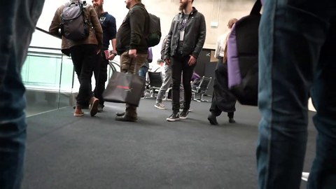 xQc's posture