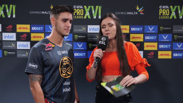 CSGO player is asked how he has been adjusting speaking in English instead of Spanish