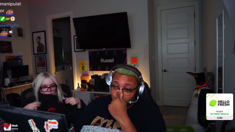 Tyler1 Notices Which Streamer Macaiyla is Watching