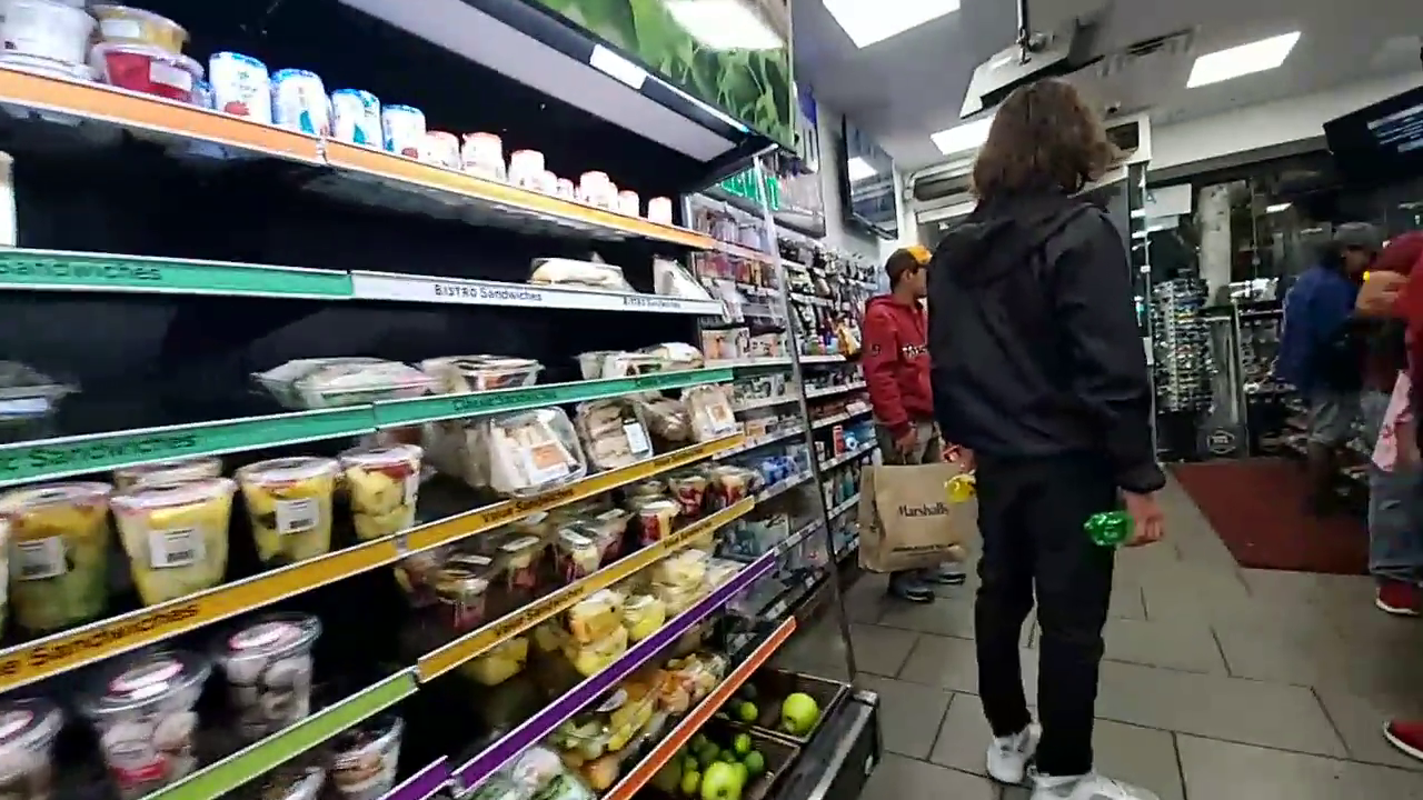 Streamer catches man yoinking a mountain dew