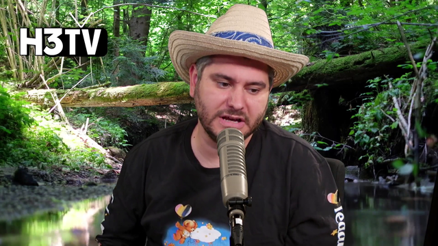 H3H3 points out the code Train promotes for the gambling site, Train pretends he's not promoting gambling