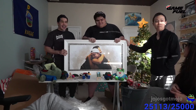 Big Dawg gets Mizkif a Present FeelsStrongMan