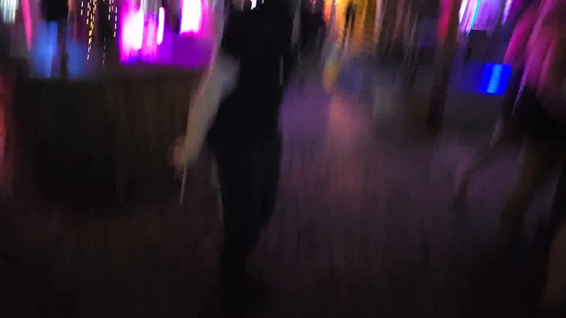 HeelMike back on Twitch and goes as expected