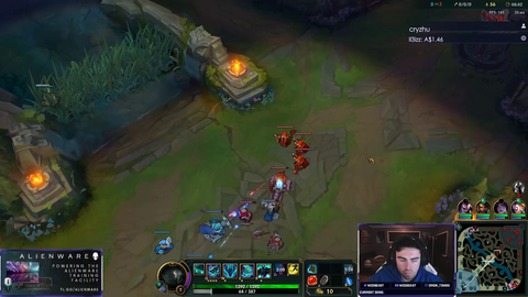 League streamer reading a wholesome message from a fan in chat.