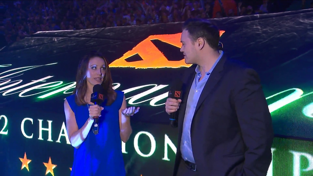 dota2ti hosts lipread each other