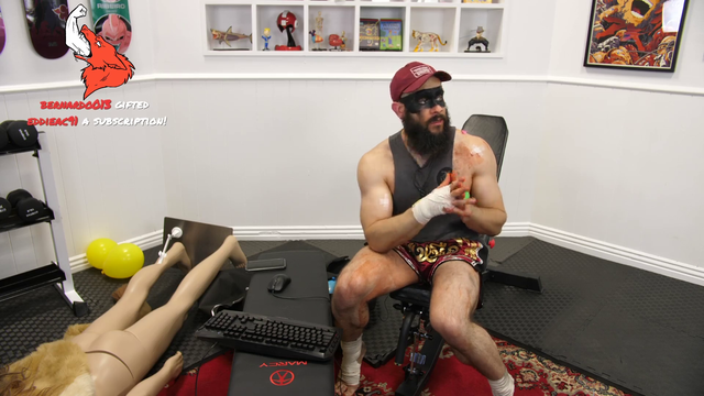 Muscle man pulls Alinity on first stream...