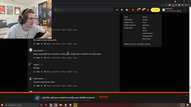 xQc React to some comment on the RP Reddit OMEGALUL