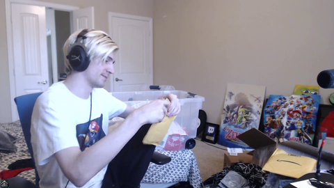 CORONA VIRUS monkaW
