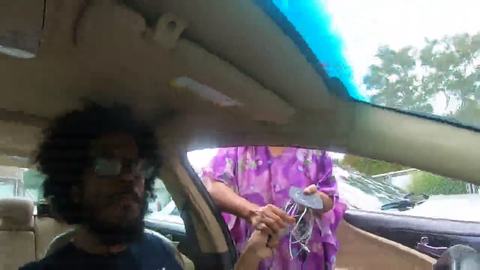 Streamer fights/argues with mom