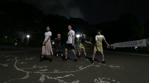 Jake & Japanese Kpop dancegroup Chego dance to Momoland - BBoom BBoom