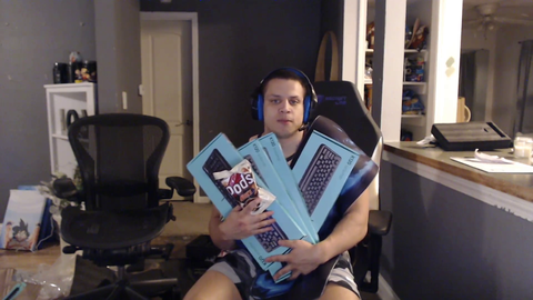 Tyler1 makes an outro for the youtube