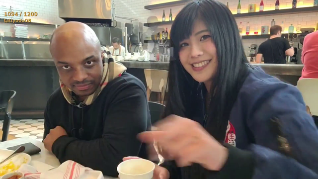 Lacari gets a donation during IRL stream