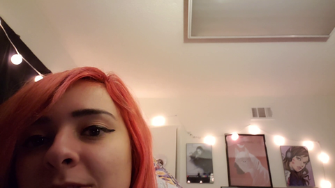 Girlwithyellowspoon finds out what a tenga is
