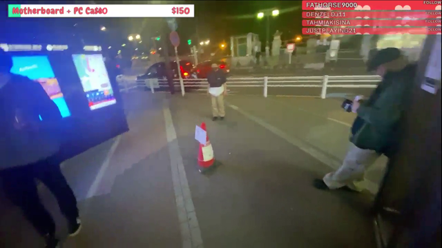 13yo Kid in Japan busts out some breakdance moves