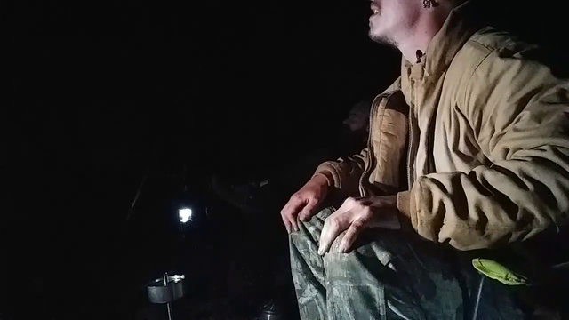 Fishing streamer Alecludford encounters bigfoot?! monkaS