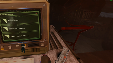 BurkeBlack panic's at Alien Xenomorph in VR