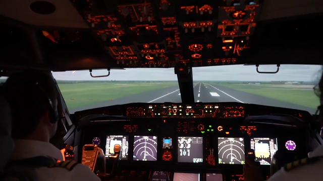 Austin & Hasan land the 737