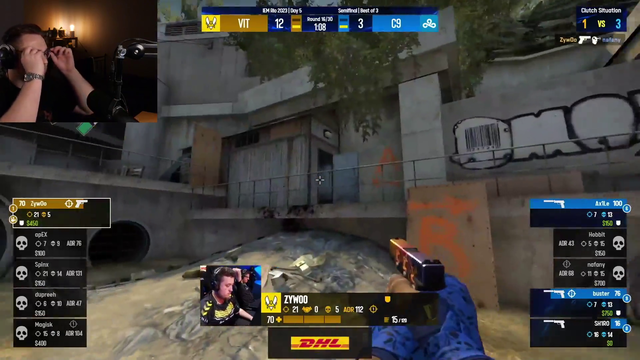 easiest way to lose a thousand dollar knife in CS:GO