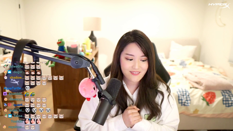 AngelsKimi explains an uncomfortable situation with Fed