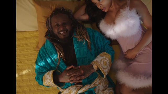 T-Pain premieres song featuring veryhandsomebilly with lyrics co-written by chat