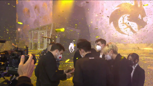 Accidental open mic during TI10 victory celebration