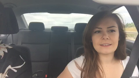 Streamer gets angry at someone going 30mph on the motorway